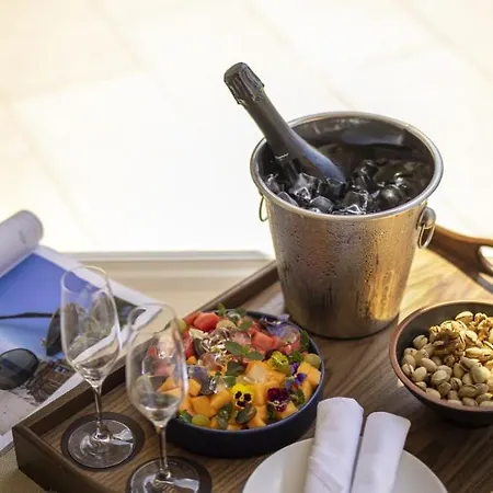 Aminess Laurel Khalani Hotel ホテル マカルスカ