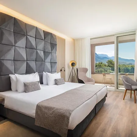 Aminess Laurel Khalani Hotel 5* マカルスカ