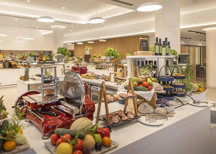 Hotel Aminess Laurel Khalani 5*