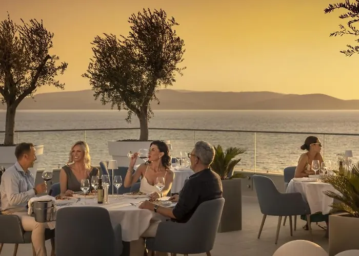 Aminess Laurel Khalani