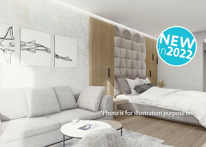 Aminess Laurel Khalani