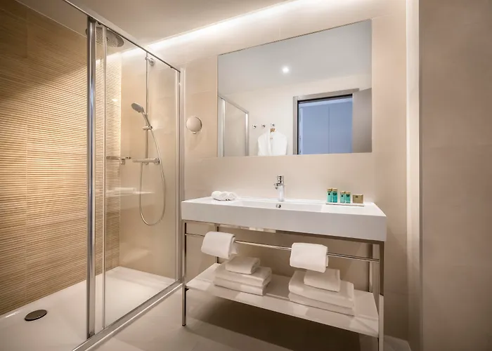 Aminess Laurel Khalani 5*