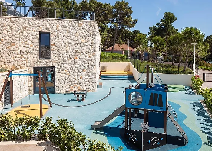 Hotel Aminess Laurel Khalani 5*